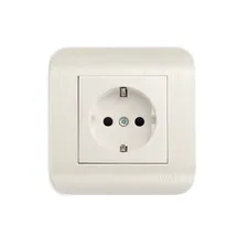 Розетка LUXAR Deco с/у с з/к белая с рифленой рамкой 250В 16А